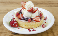 いちごベリーパンケーキ